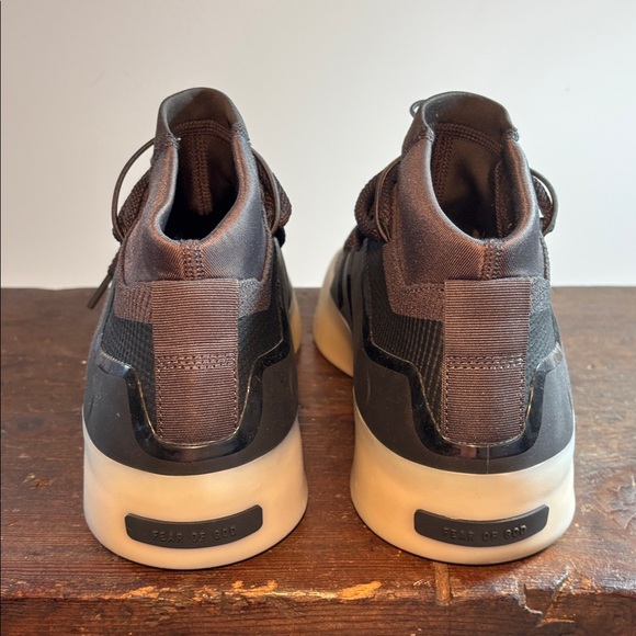 New Adidas Fear Of God Athletics 1 Basketball Carbon/Carbon Size 9 *NEW* main image 7